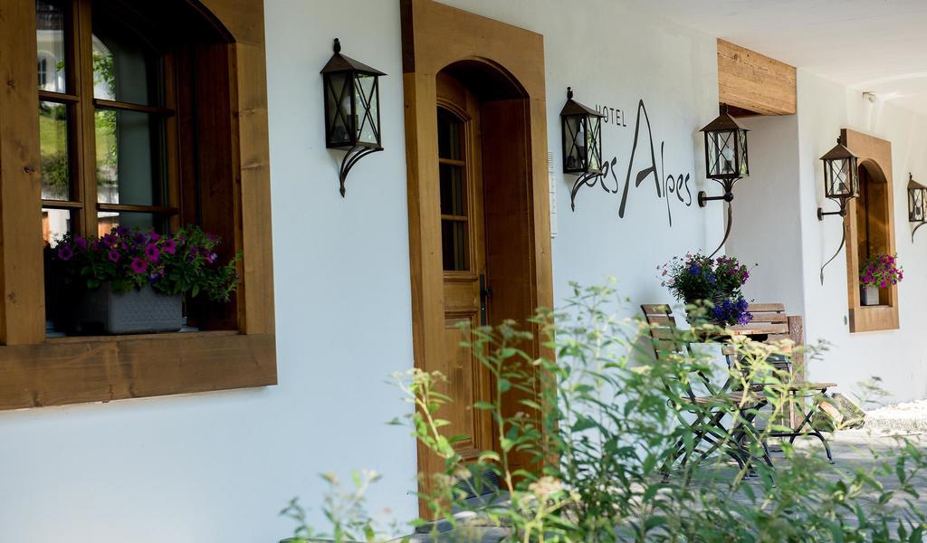 Hotel Des Alpes Superieur Gstaad Exterior photo